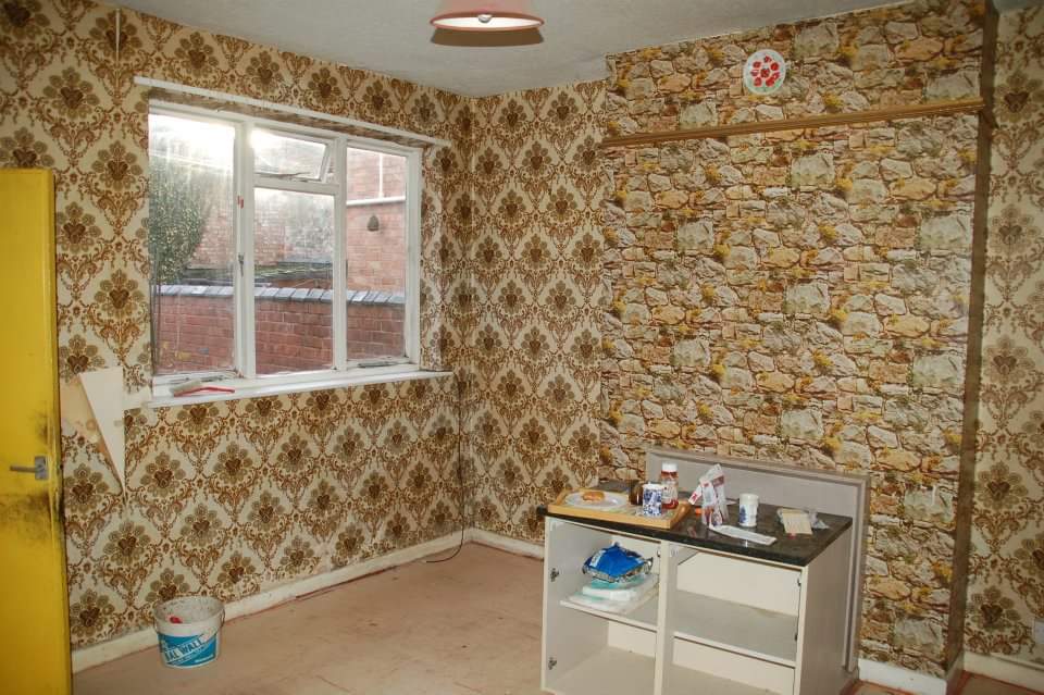 Original 1970s brown patterned wallpaper in back room